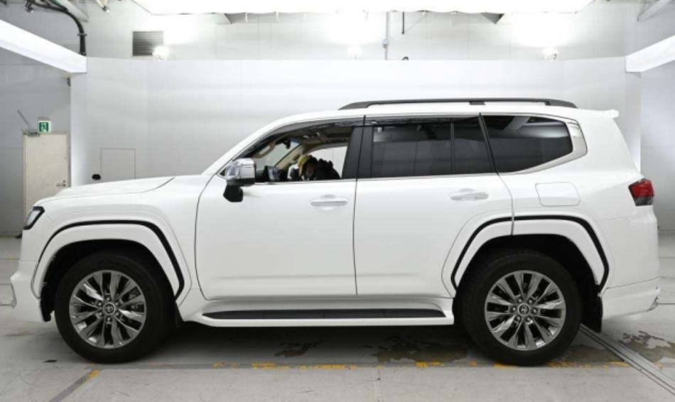2024 Land Cruiser Wagon ZX 4WD — photo 10