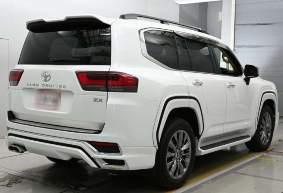2024 Land Cruiser Wagon ZX 4WD — photo 13
