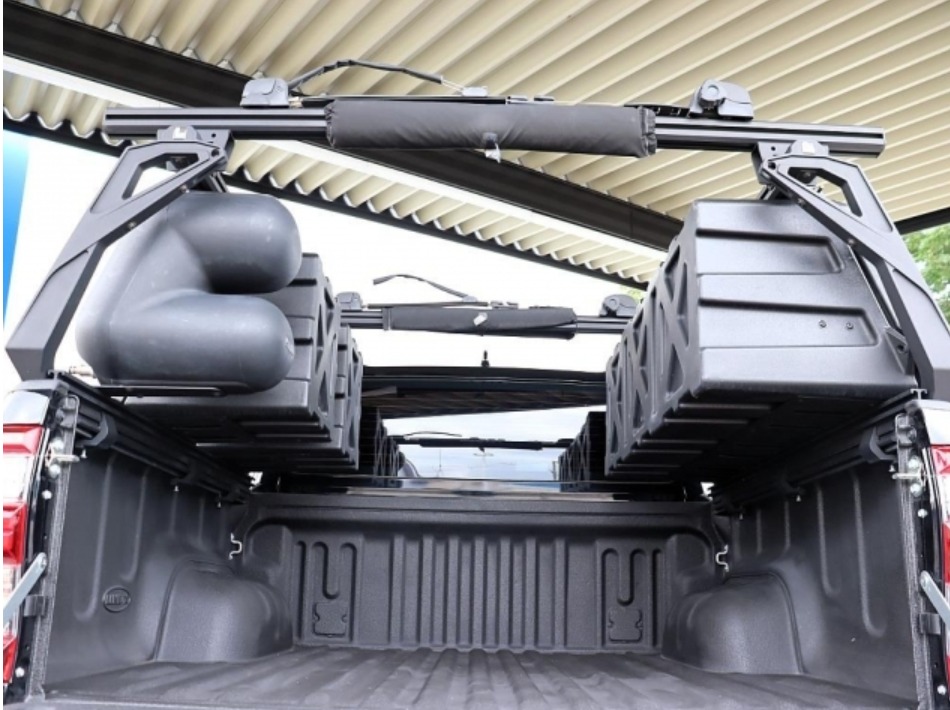 2023 Toyota Hilux 3DF-GUN125 — photo 11