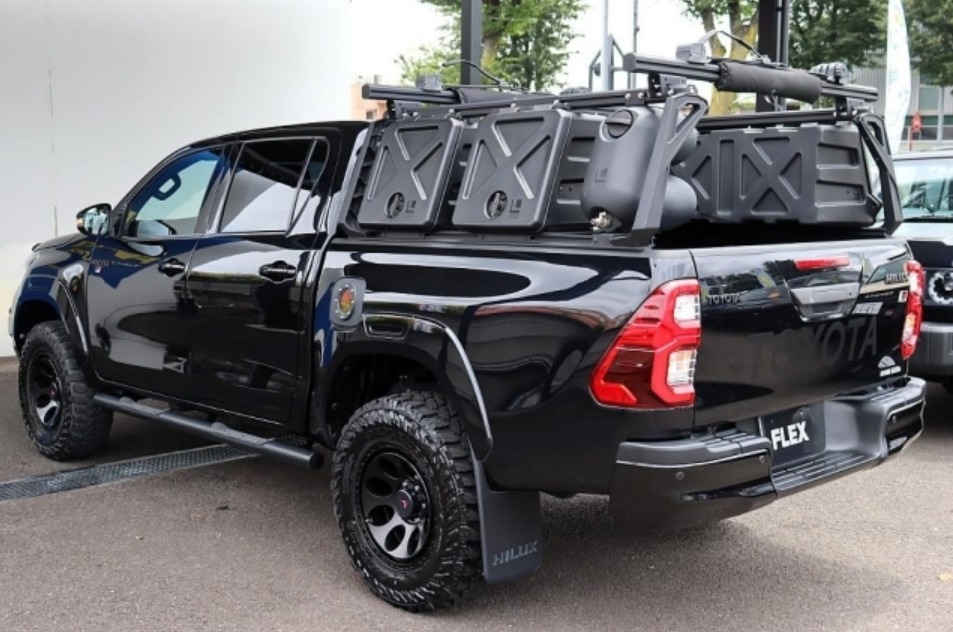 2023 Toyota Hilux 3DF-GUN125 — photo 13