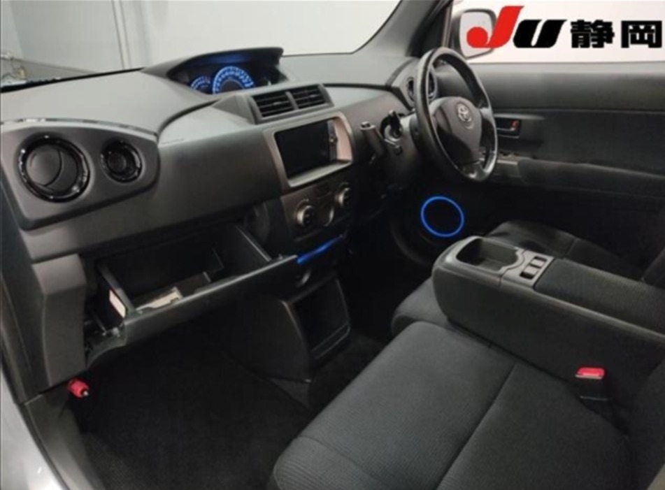2011 Toyota bB QNC21-0099914 — photo 2