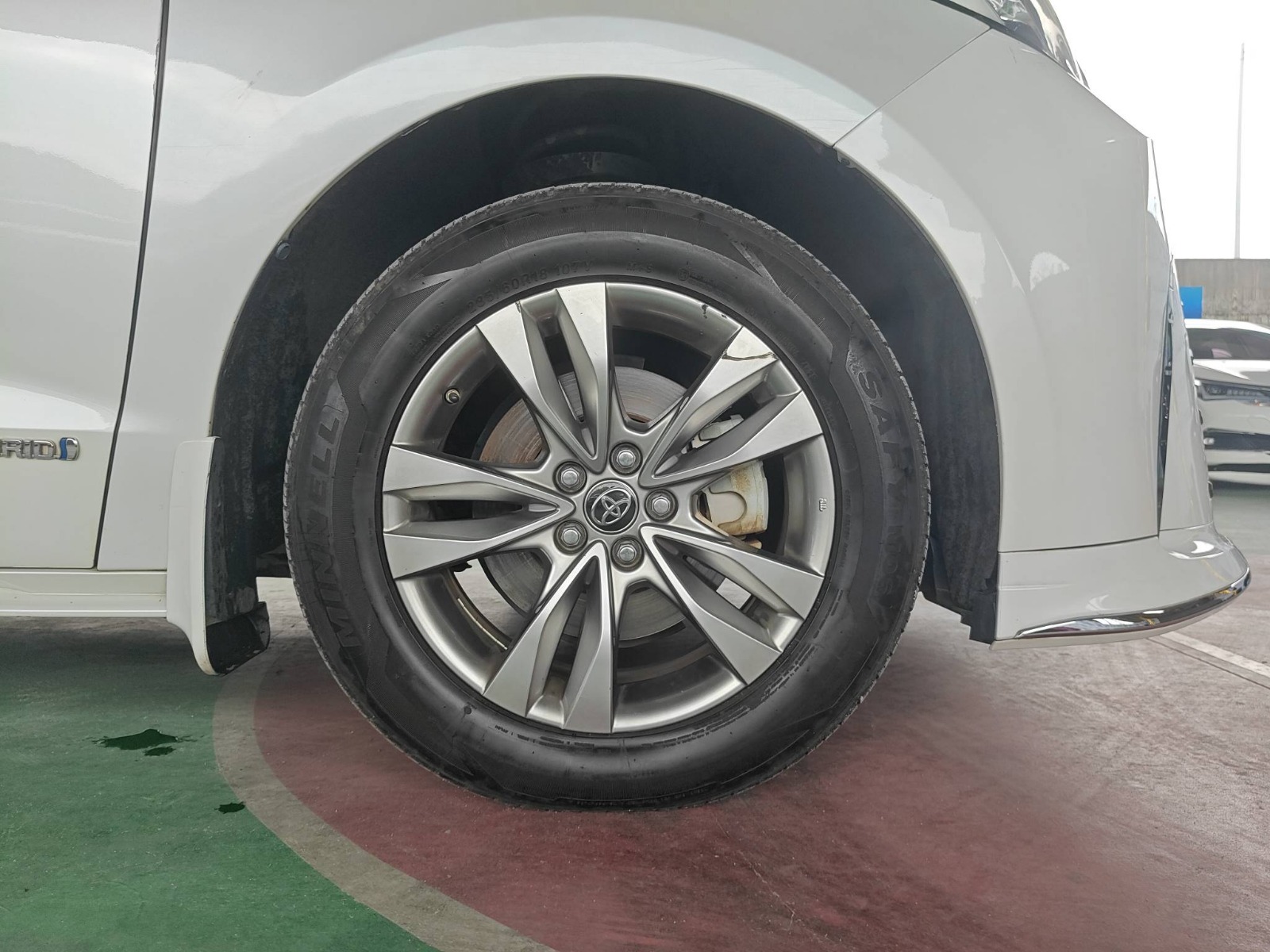 2024 Toyota Sienna — photo 5