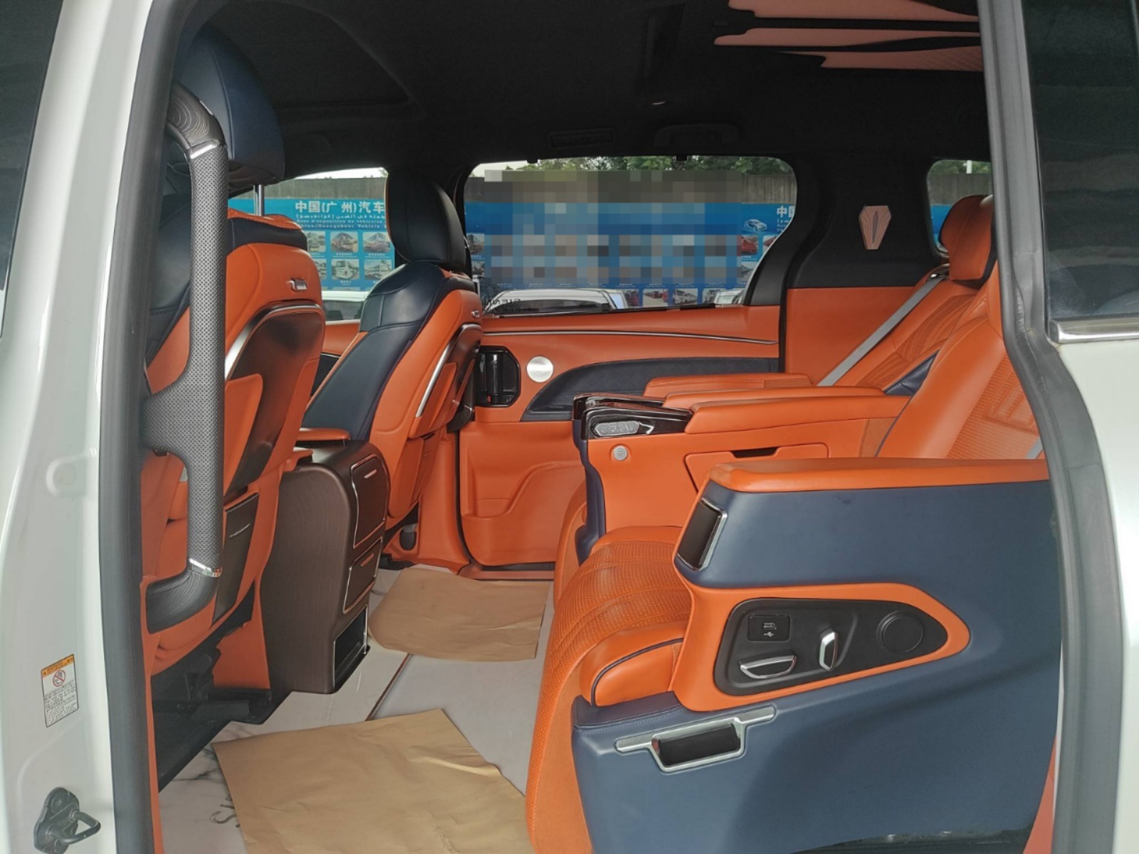 2024 Toyota Sienna — photo 11