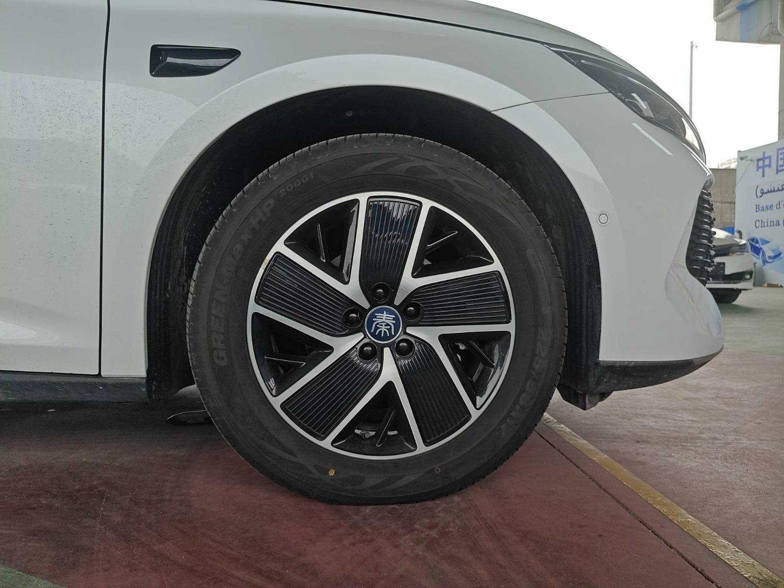2025 BYD Qin L DM-i 120KM Intelligent Driving Edition — photo 7
