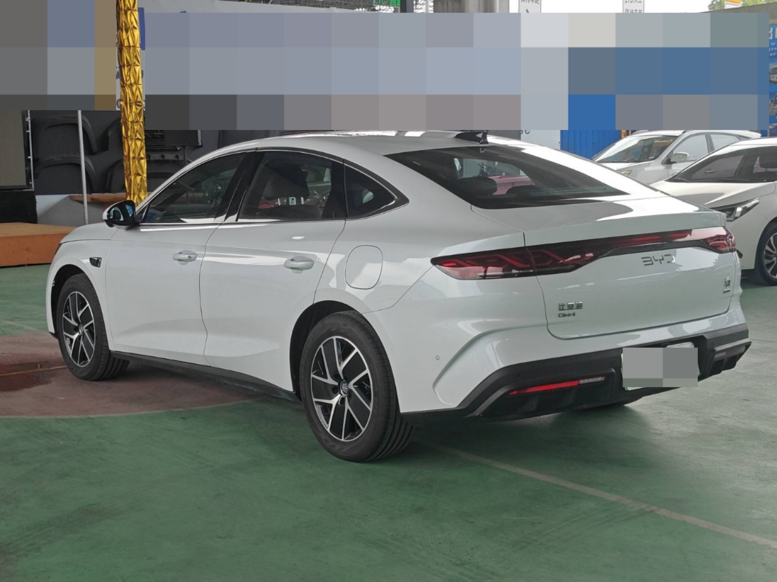 2025 BYD Qin L DM-i 120KM Intelligent Driving Edition — photo 9