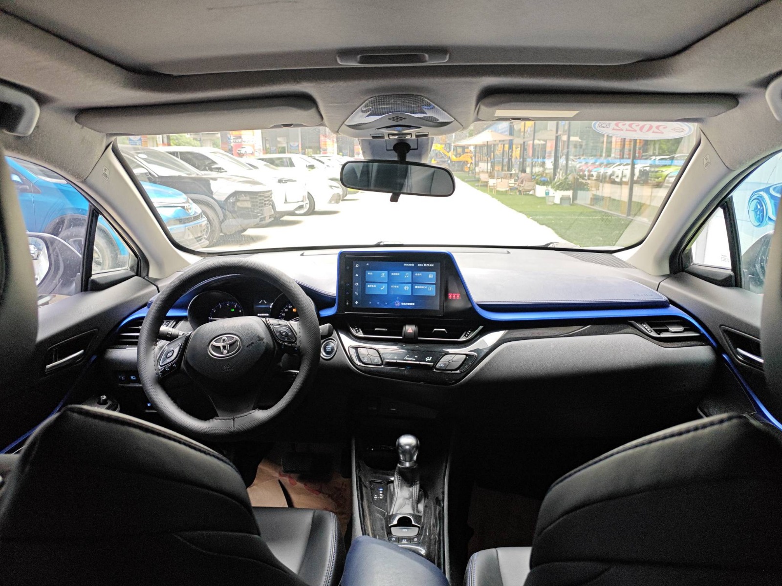 2022 Toyota C-HR — photo 8