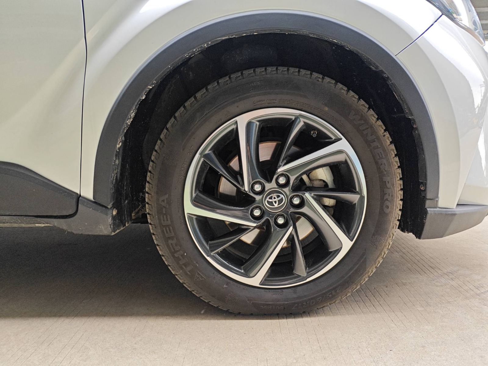 2022 Toyota C-HR — photo 10