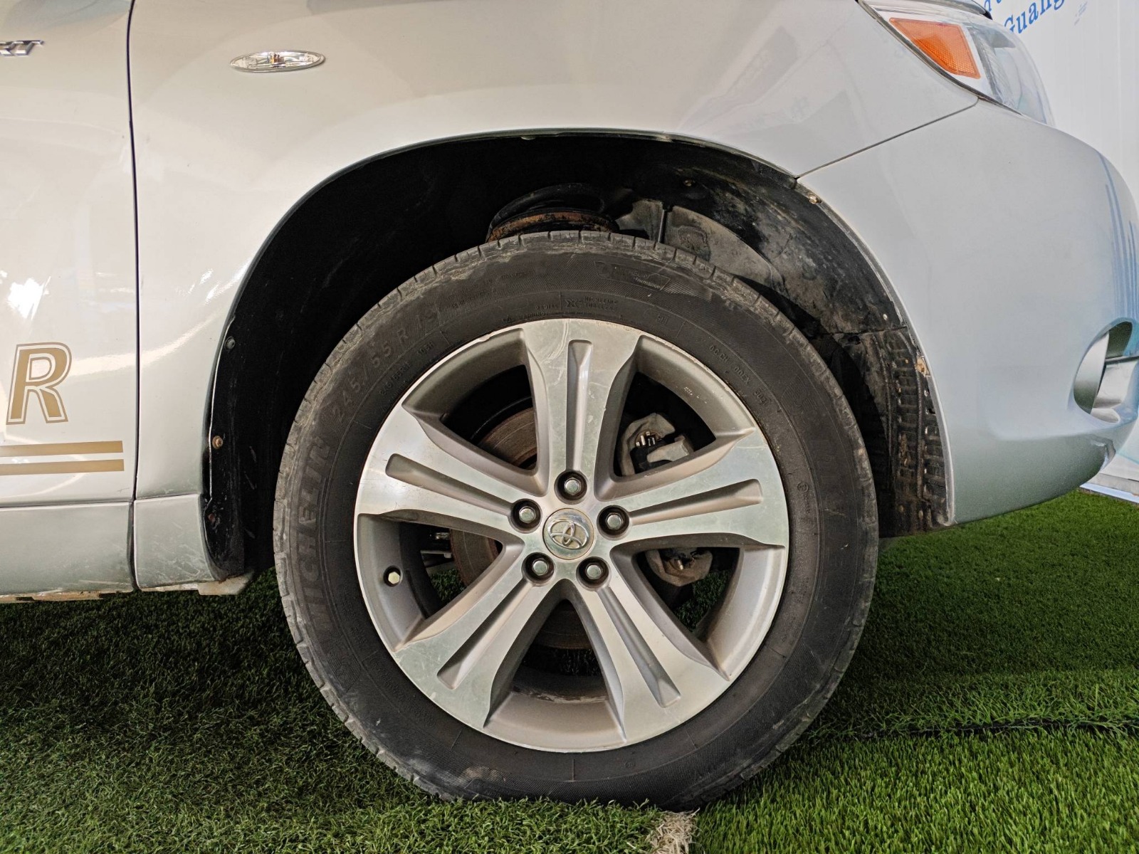2010 Toyota Highlander — photo 13