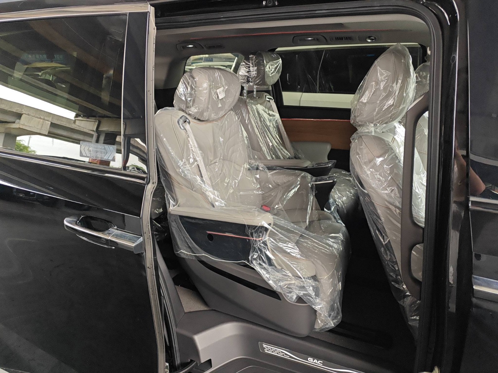 2025 GAC Trumpchi M8 International GT Edition — photo 4