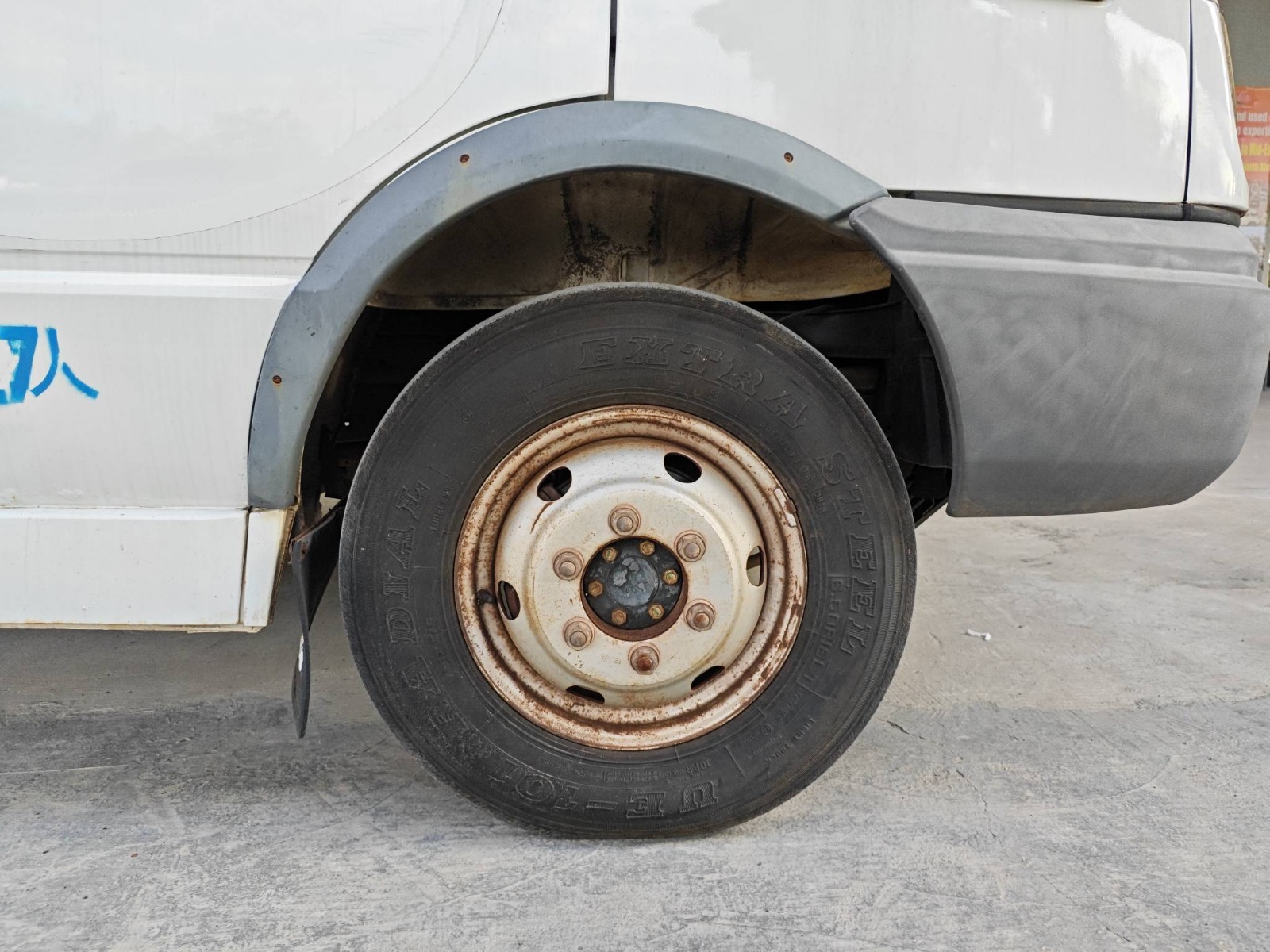 2012 Iveco Daily Minibus 2.8T Diesel — photo 3