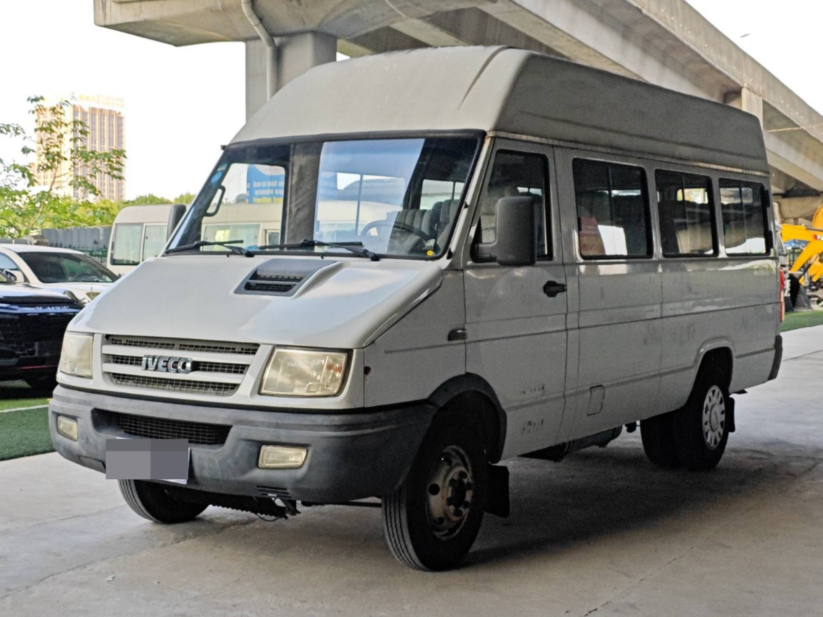 2012 Iveco Daily Minibus 2.8T Diesel — photo 13
