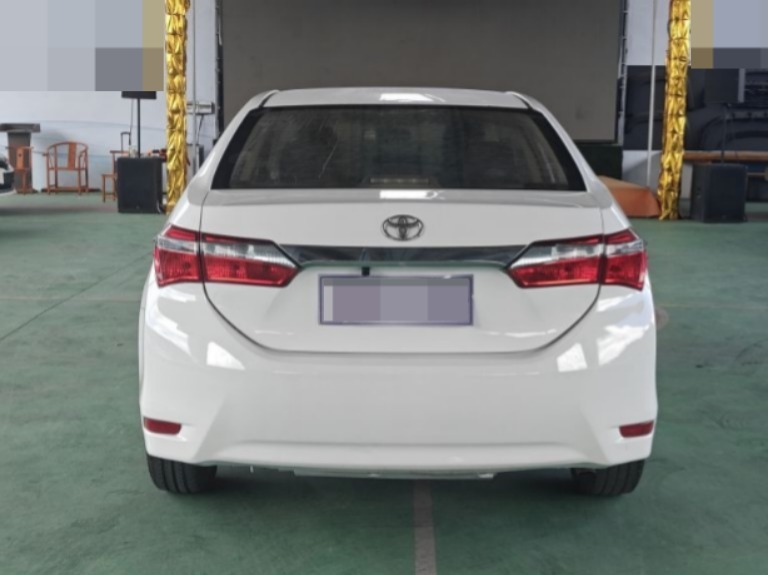 2018 Toyota Corolla 1.6L Automatic Gasoline — photo 8