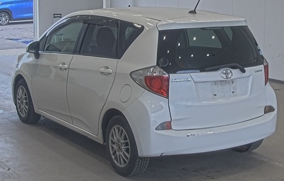 2011 Ractis NCP120-2020795 — photo 10