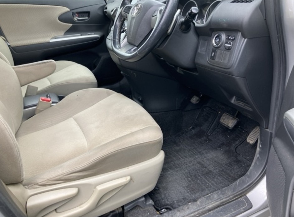2009 Toyota Wish ZGE20W-0005564 18S — photo 4