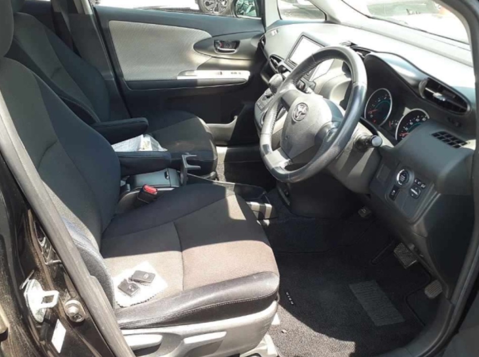 2009 Toyota Wish 1.8S — photo 4
