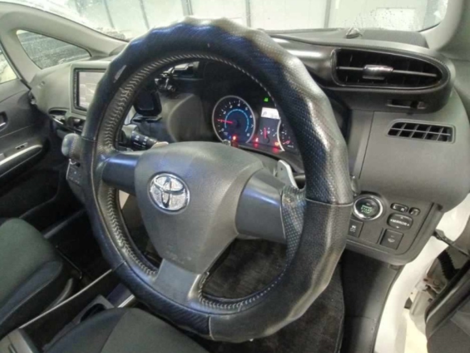 2009 Toyota Wish 1.8S — photo 5