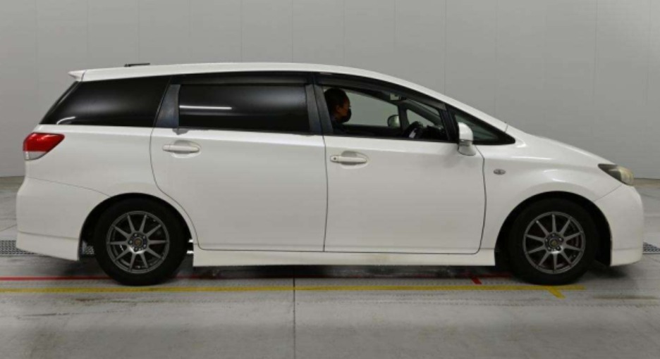 2009 Toyota Wish 1.8S — photo 10