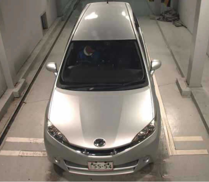 2009 Toyota Wish — photo 4
