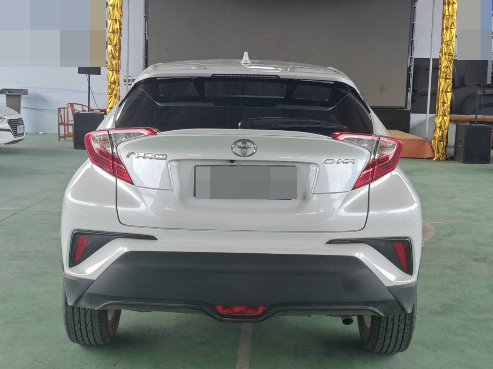 2023 Toyota C-HR — photo 9