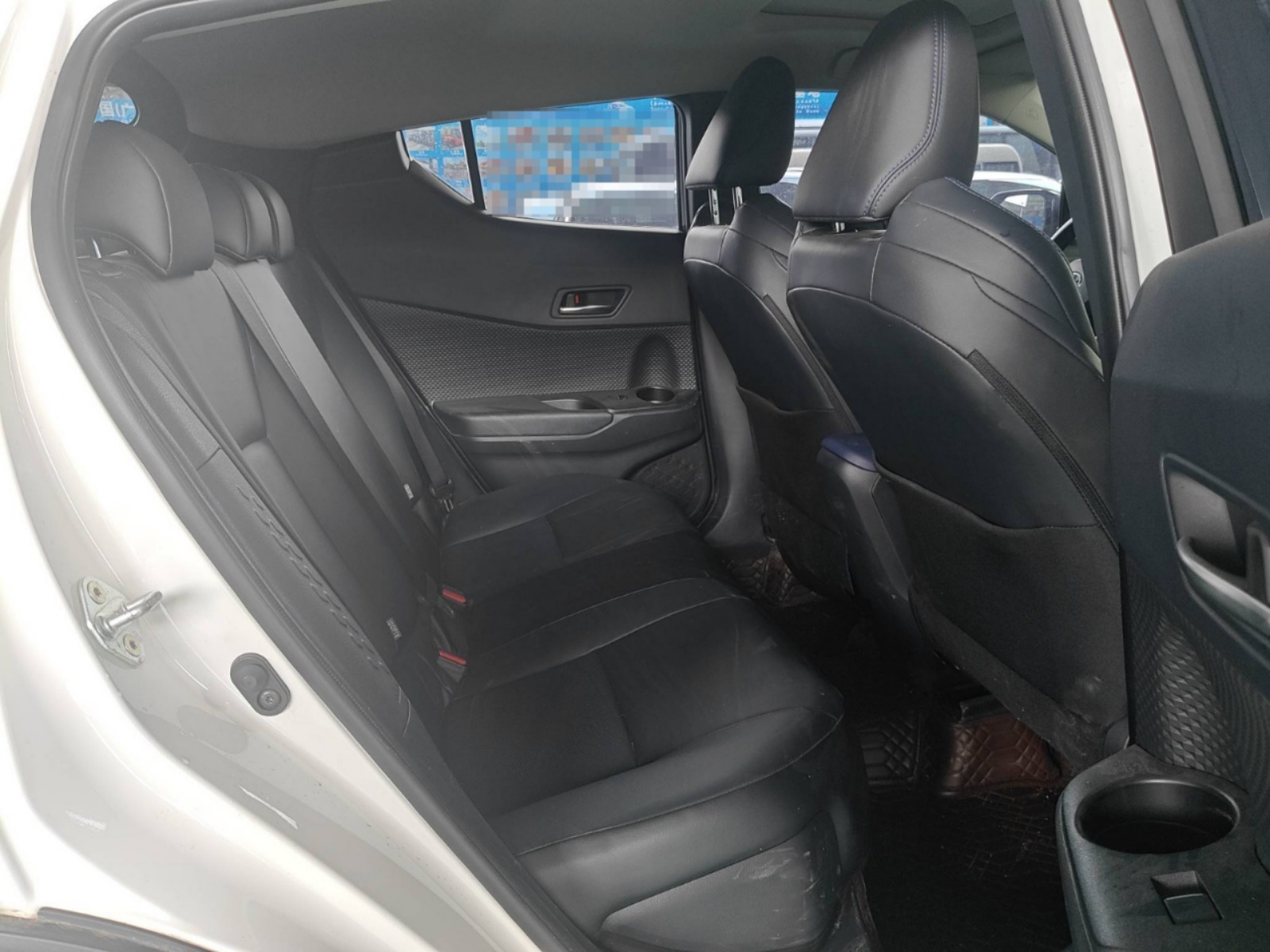 2023 Toyota C-HR — photo 12