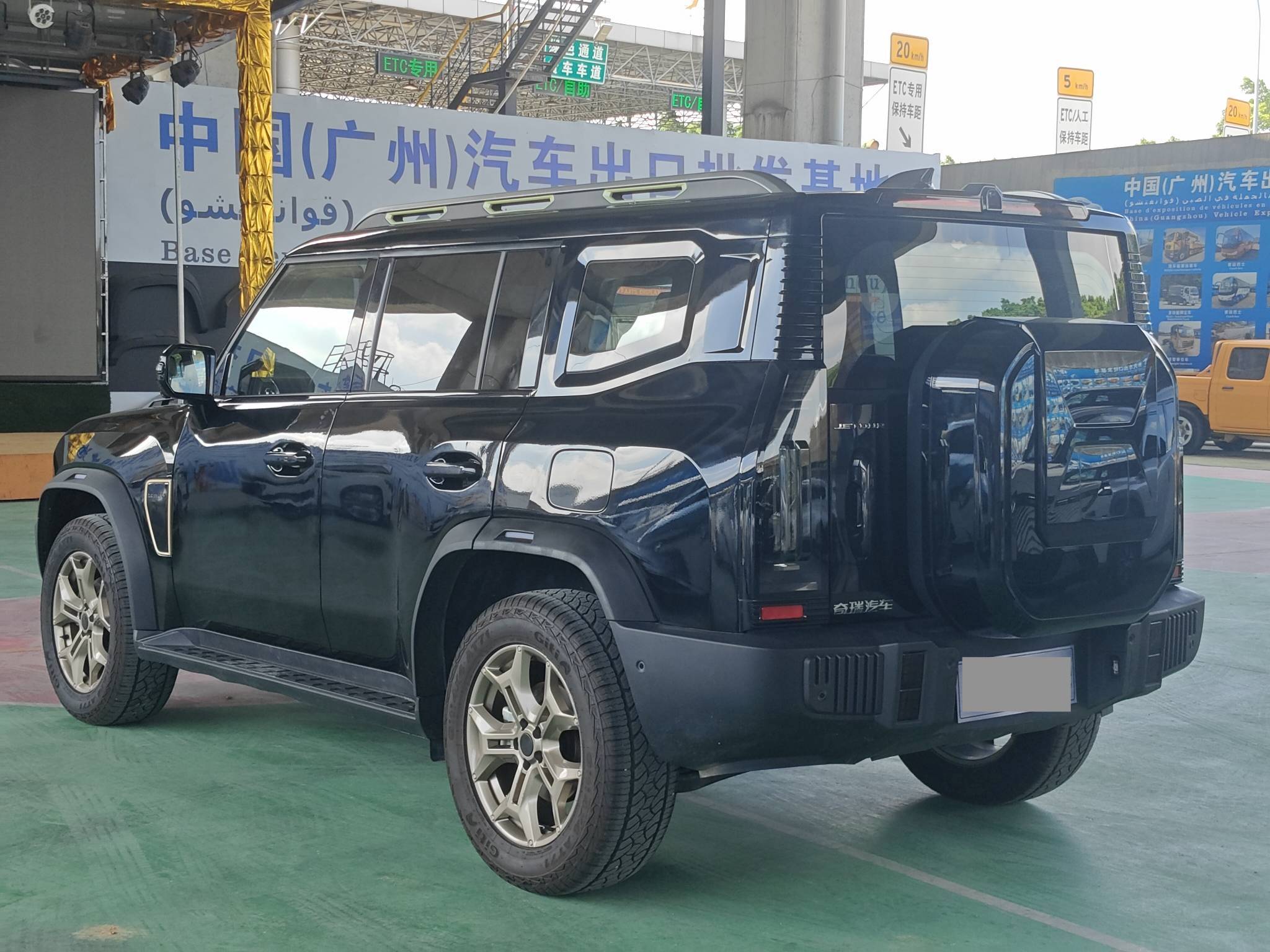 2025 Jetour Traveler — photo 9
