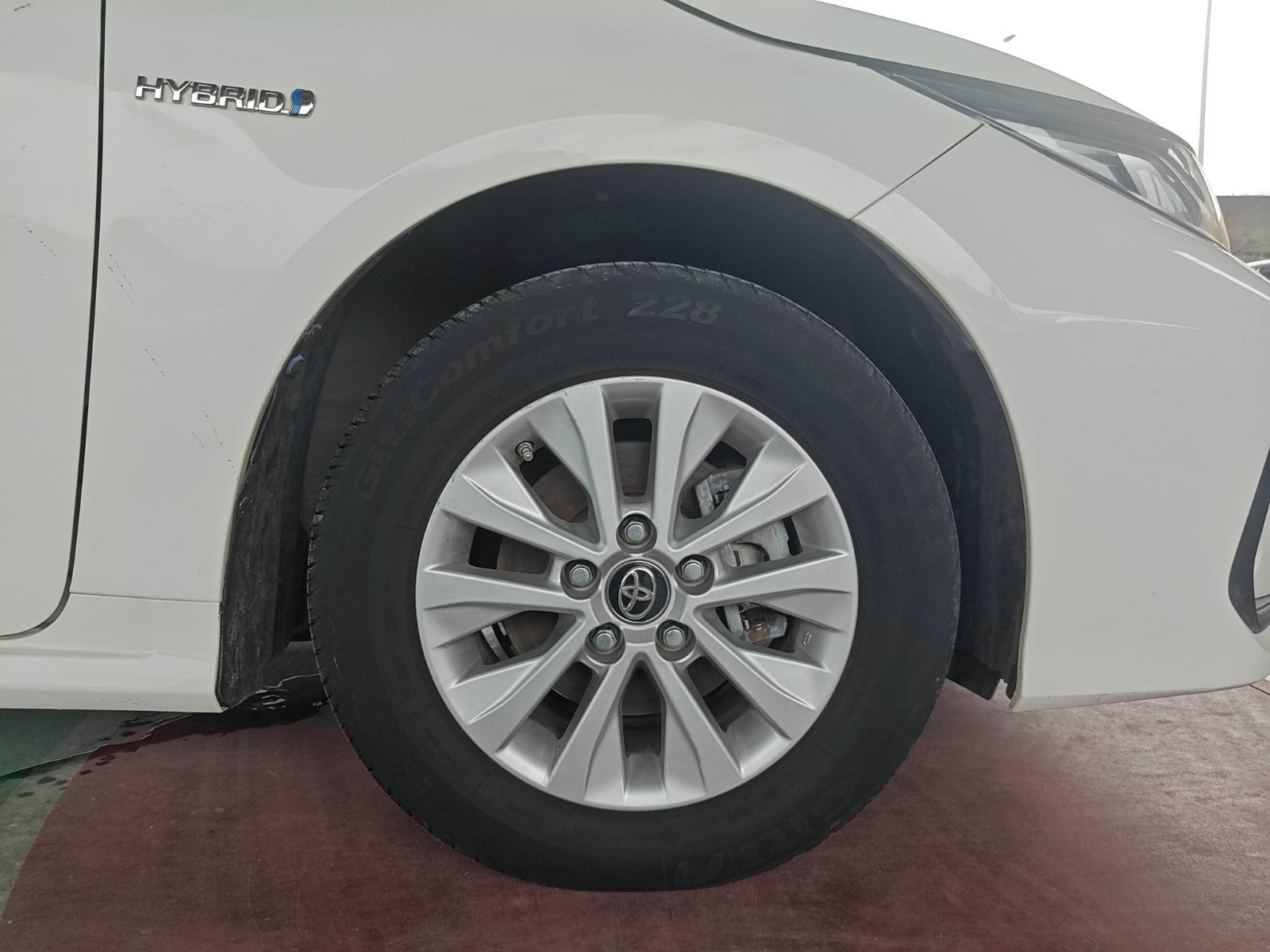 2023 Toyota Corolla Hybrid — photo 8
