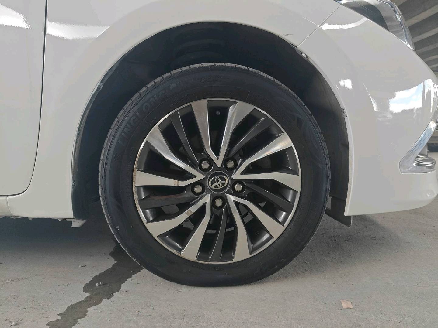 2019 Toyota Corolla Hybrid — photo 4