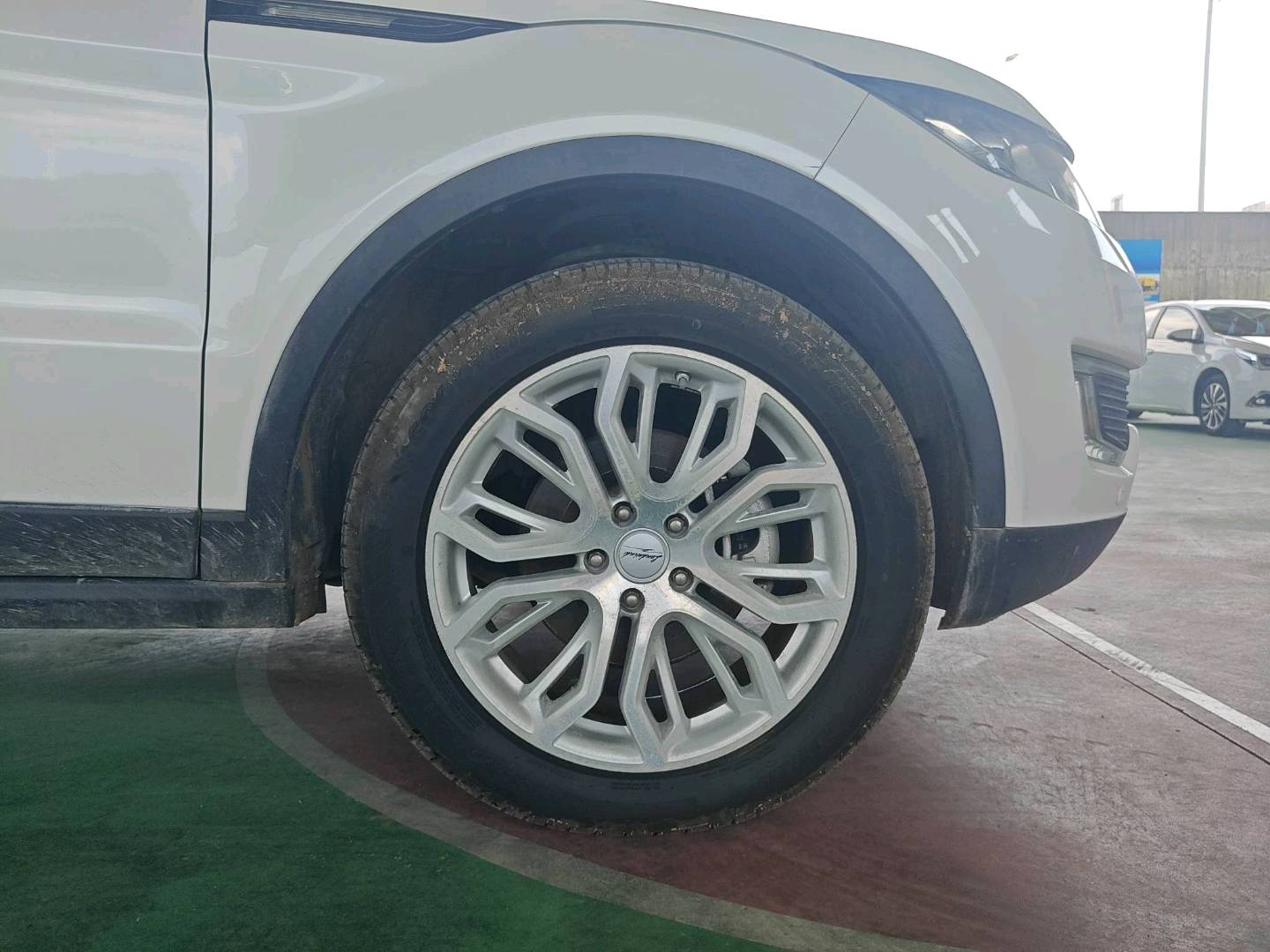 2015 Landwind X7 — photo 3