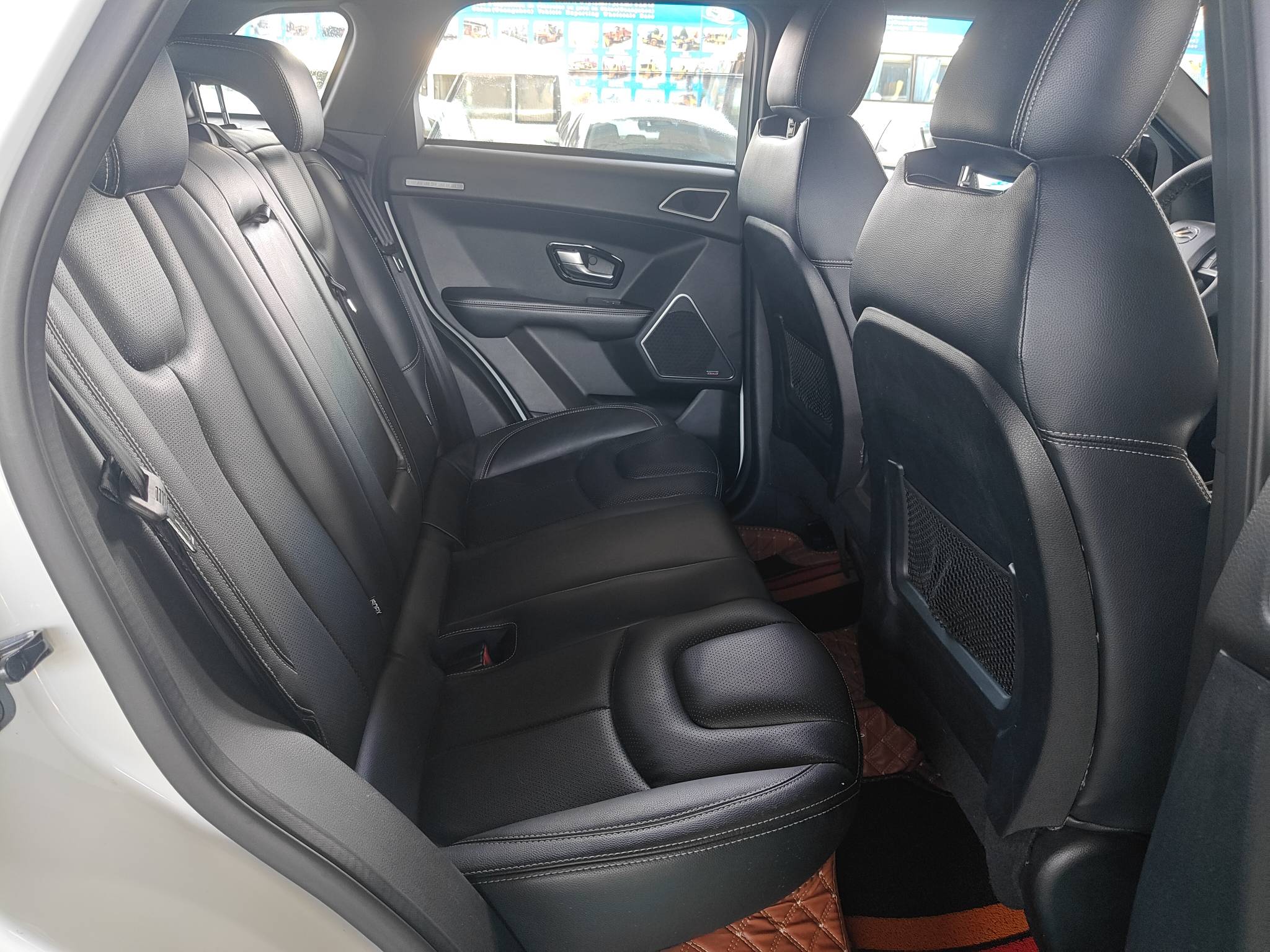 2015 Landwind X7 — photo 14