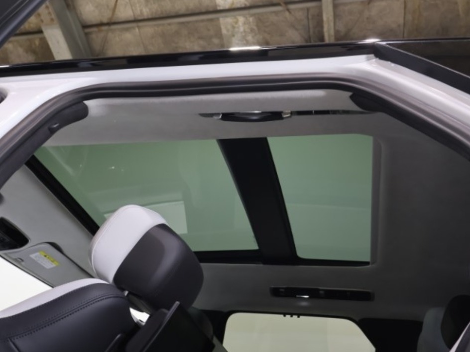 2025 Range Rover Veller  (L460) — photo 11