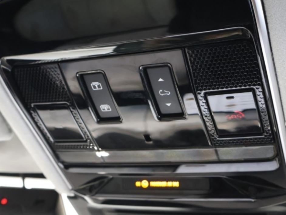 2025 Range Rover Veller  (L460) — photo 19