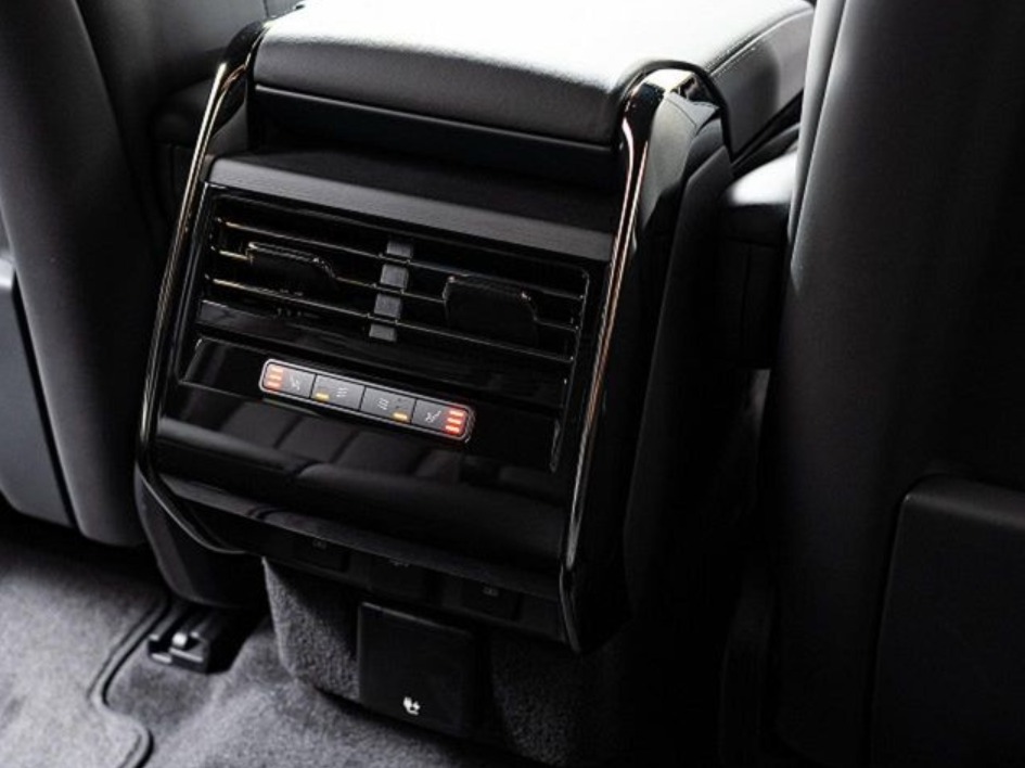 2025 Range Rover (L460) — photo 5