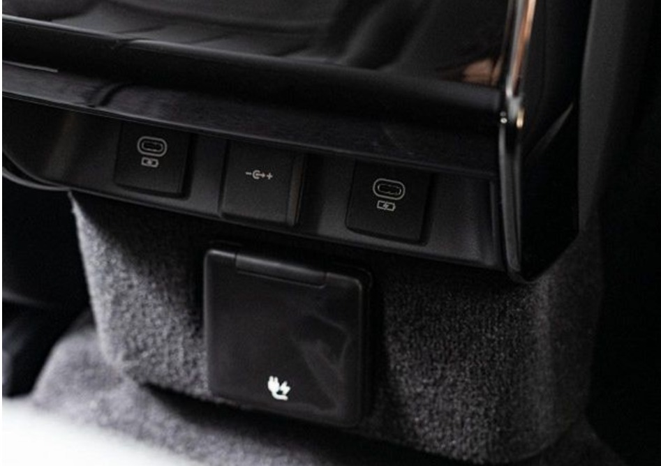 2025 Range Rover (L460) — photo 12