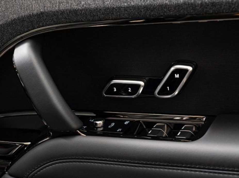 2025 Range Rover (L460) — photo 14