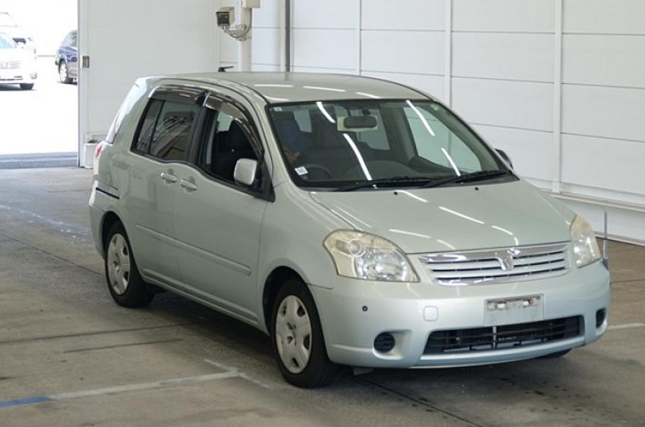 2005 Toyota Raum C Package