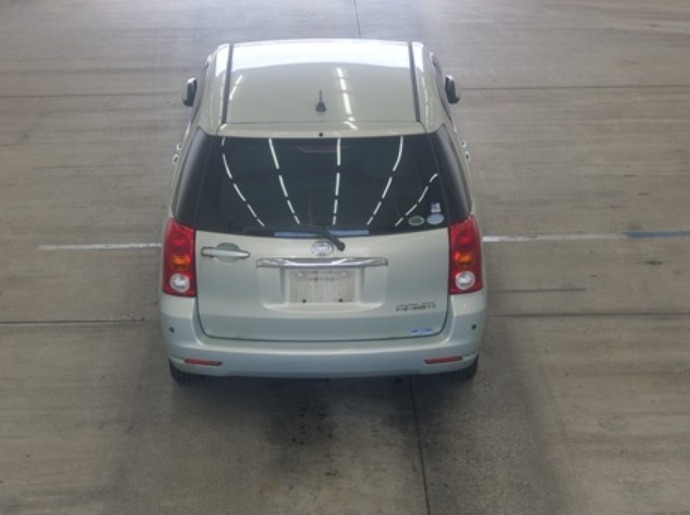 2005 Toyota Raum C Package — photo 4