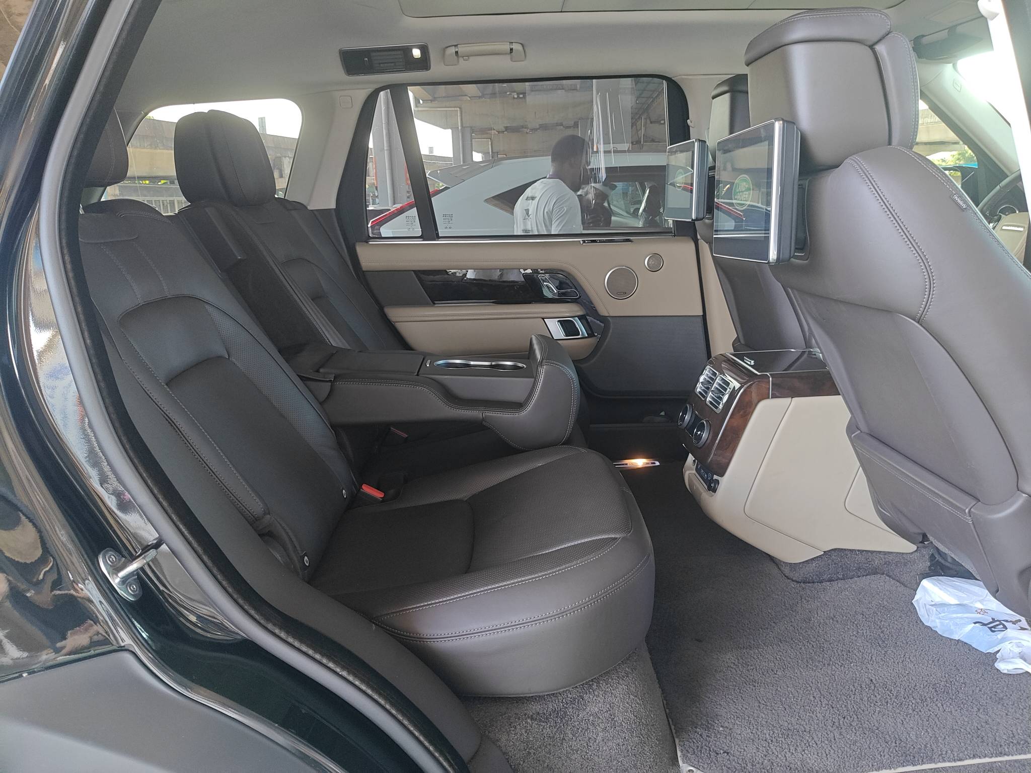 2022 Land Rover Range Rover LWB Autobiography — photo 4
