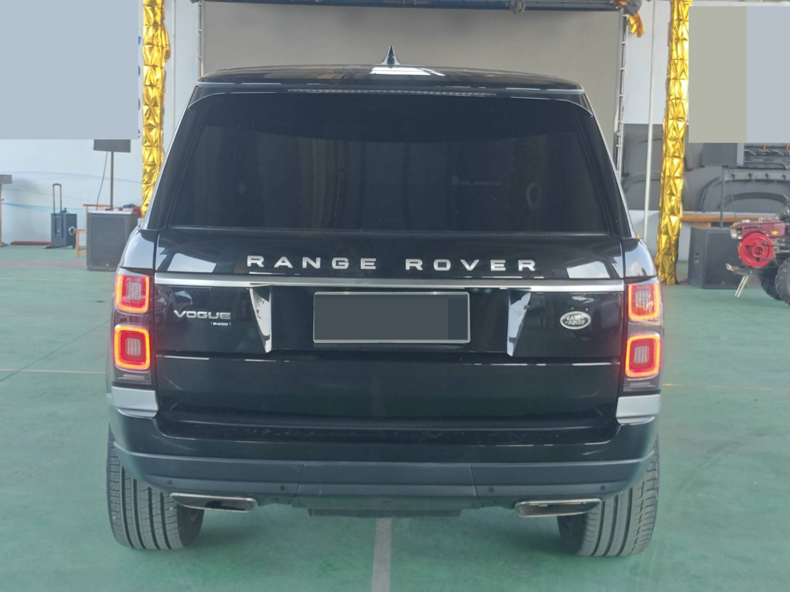 2022 Land Rover Range Rover LWB Autobiography — photo 10
