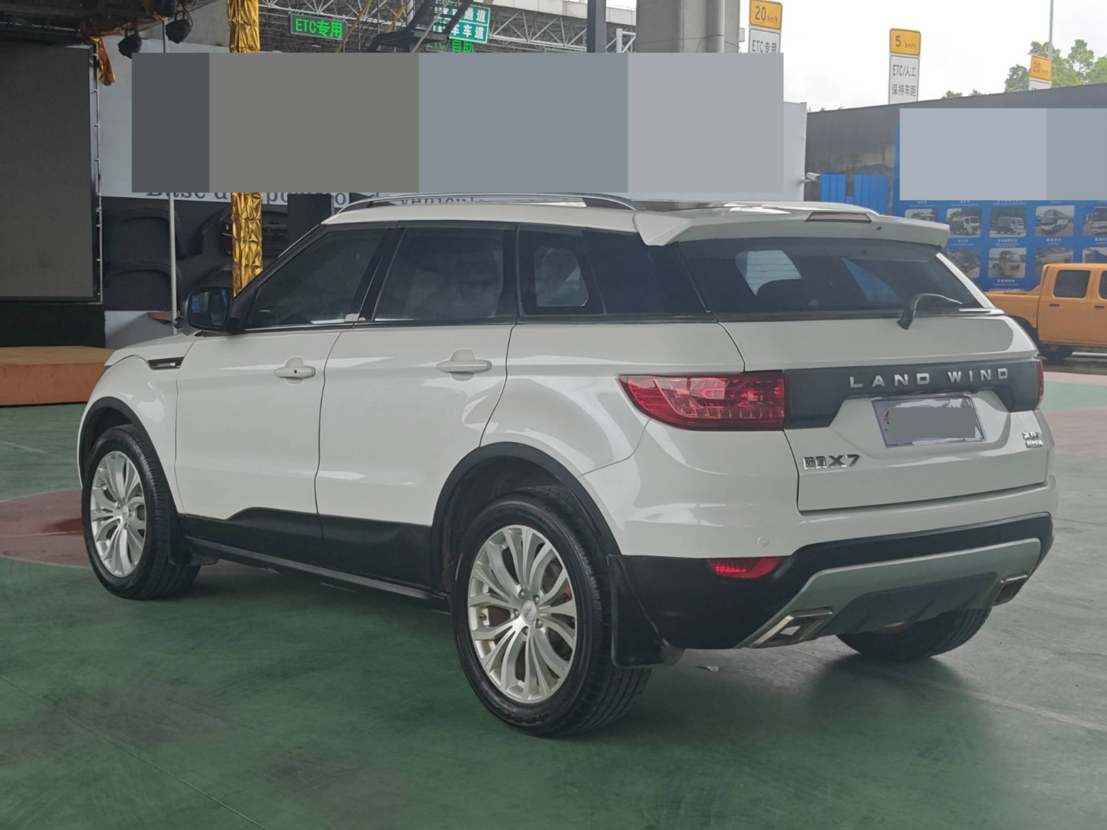 2016 Landwind X7 Flagship Version — photo 9
