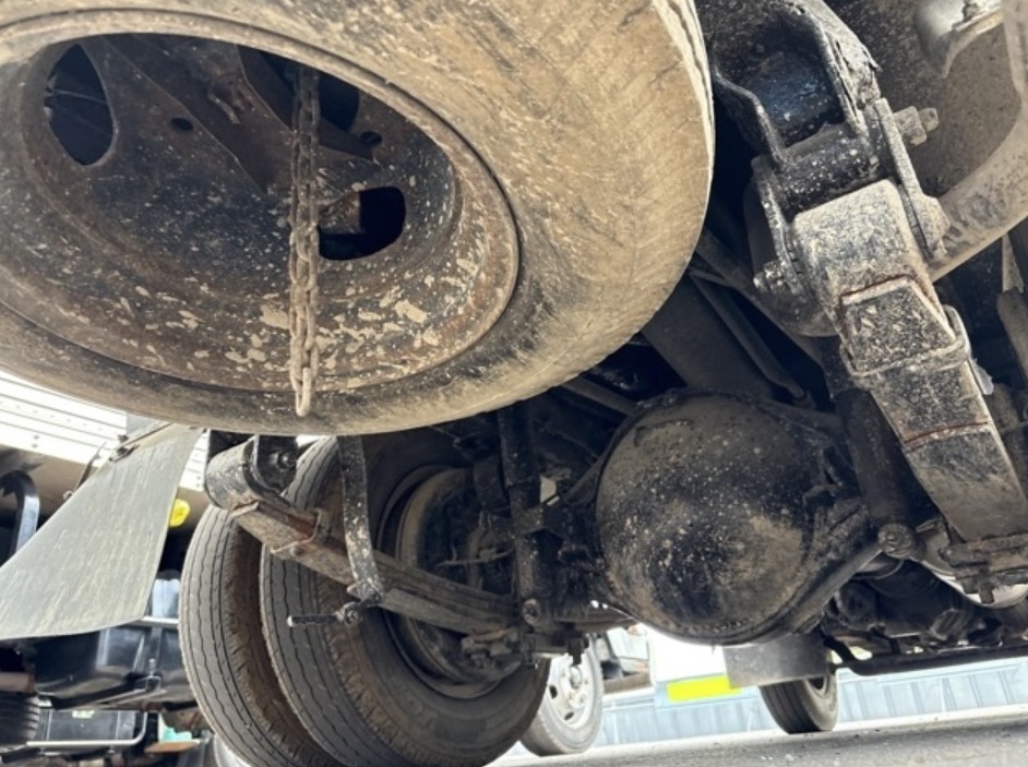 1996 Mitsubishi Canter FE517BC-520327 — photo 10