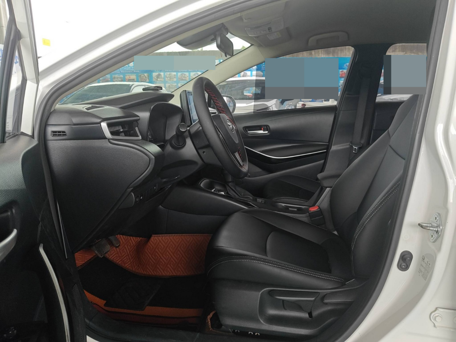 2023 Toyota Corolla Hybrid — photo 5