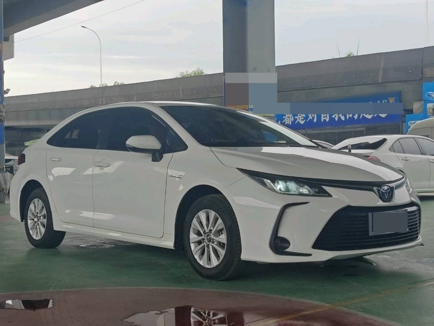 2023 Toyota Corolla Hybrid — photo 9