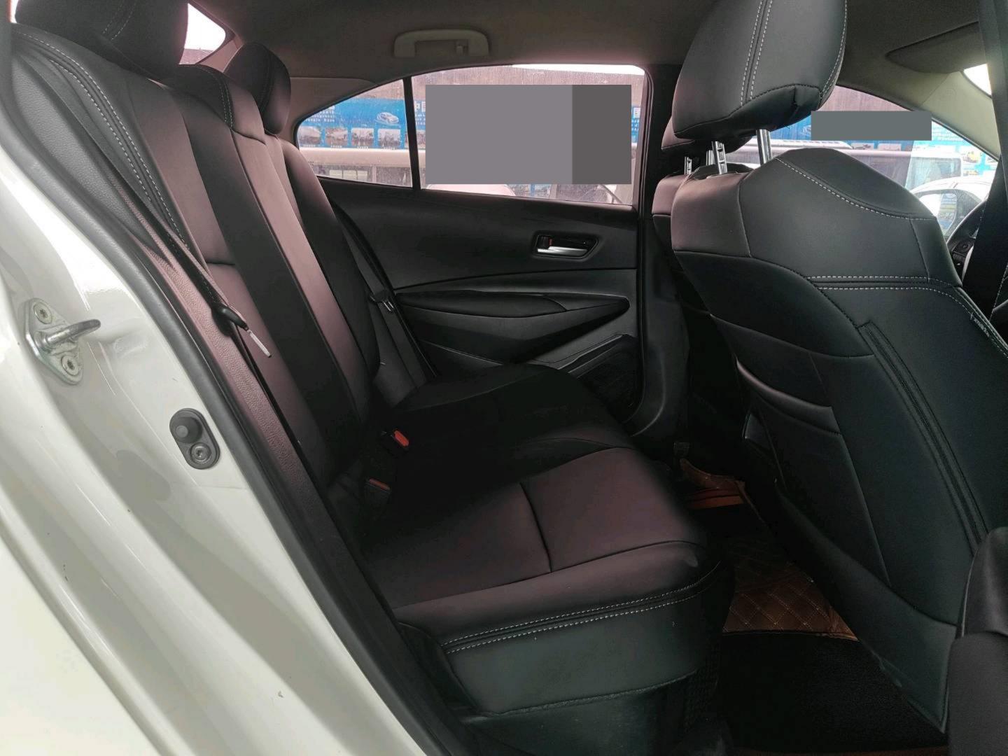 2023 Toyota Corolla Hybrid — photo 7