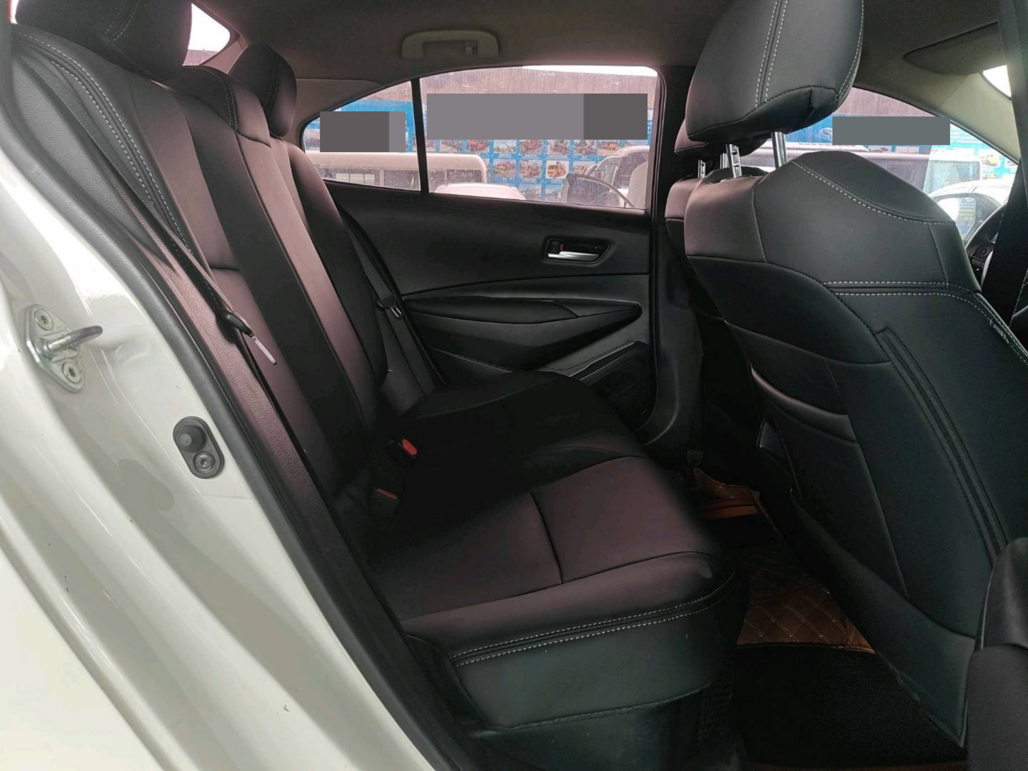 2023 Toyota Corolla Hybrid — photo 8