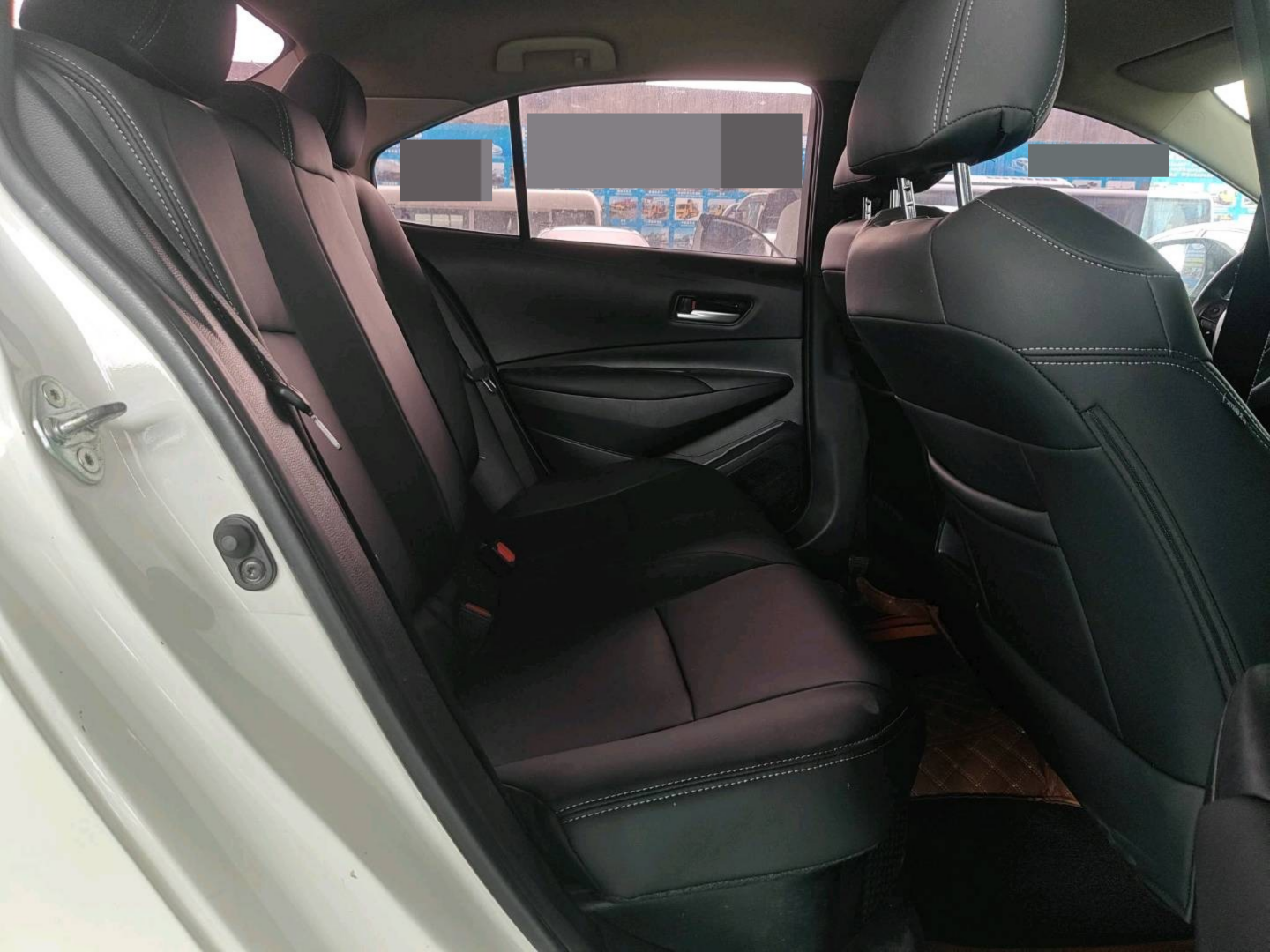 2023 Toyota Corolla Hybrid — photo 8