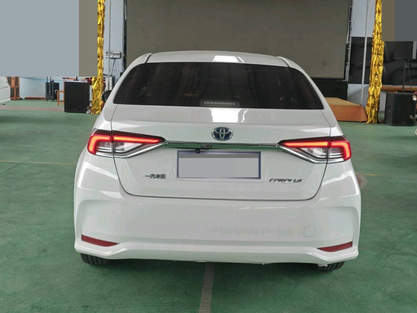 2023 Toyota Corolla Hybrid — photo 10