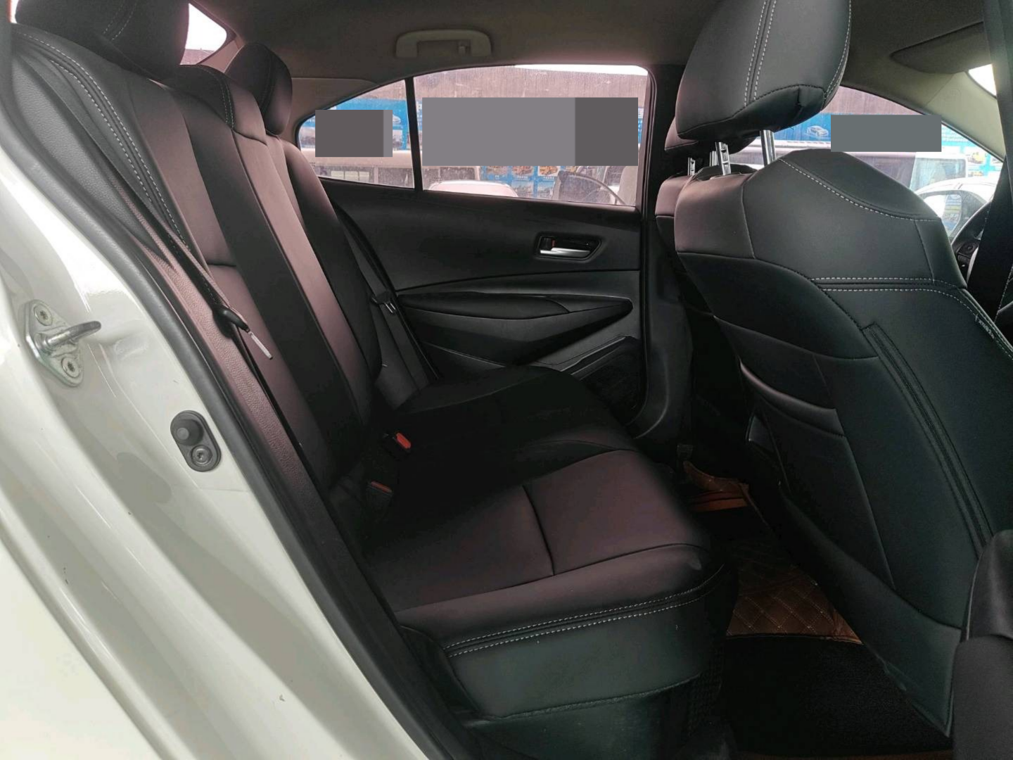 2023 Toyota Corolla Hybrid — photo 8