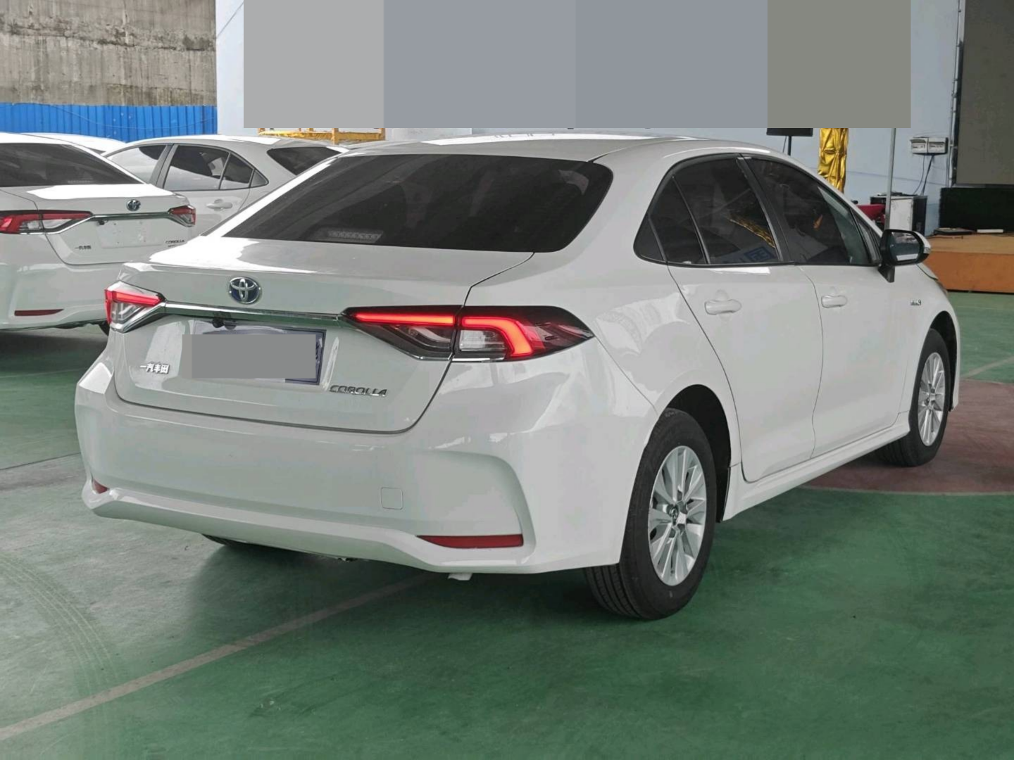 2023 Toyota Corolla Hybrid — photo 11
