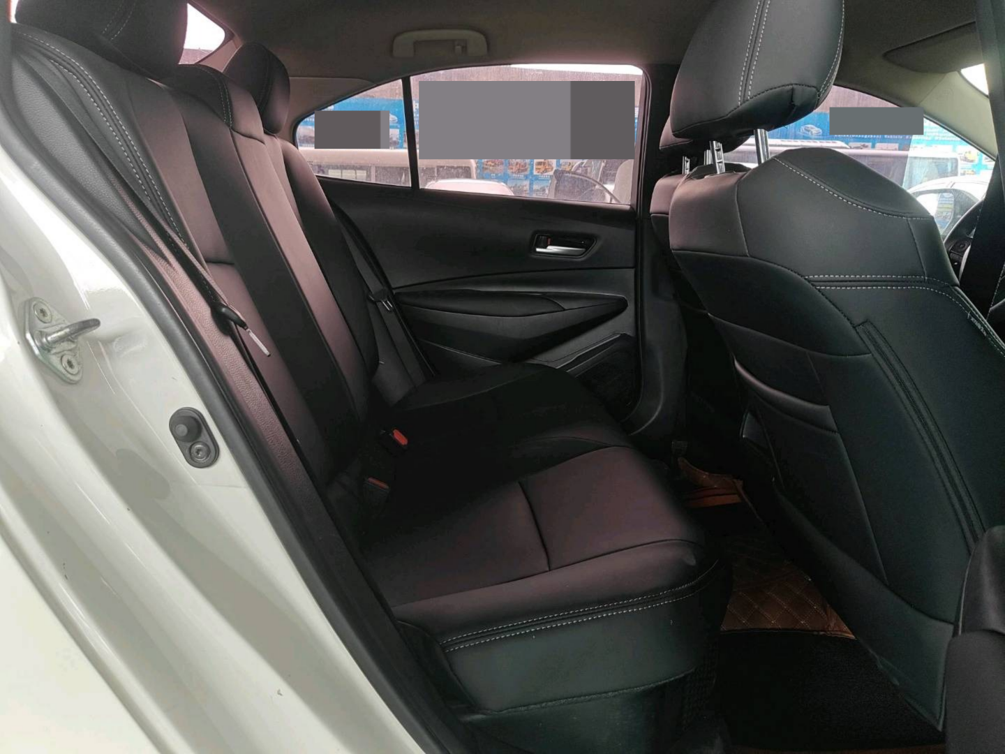 2023 Toyota Corolla Hybrid — photo 5