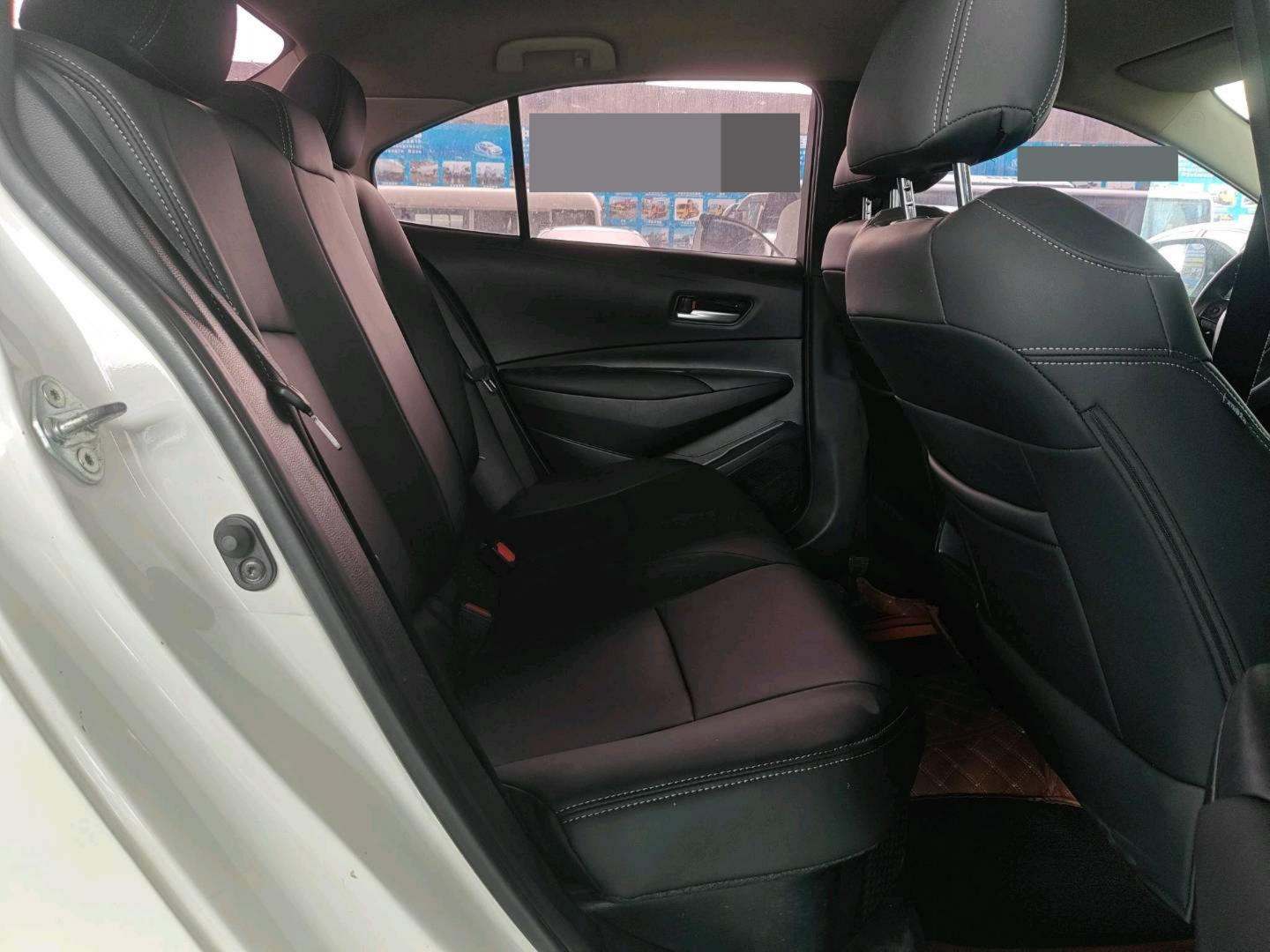 2023 Toyota Corolla Hybrid — photo 8